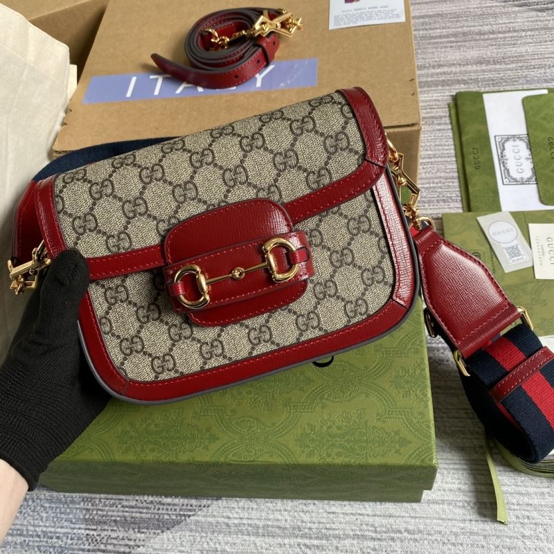 Gvc*1 horsebit bags